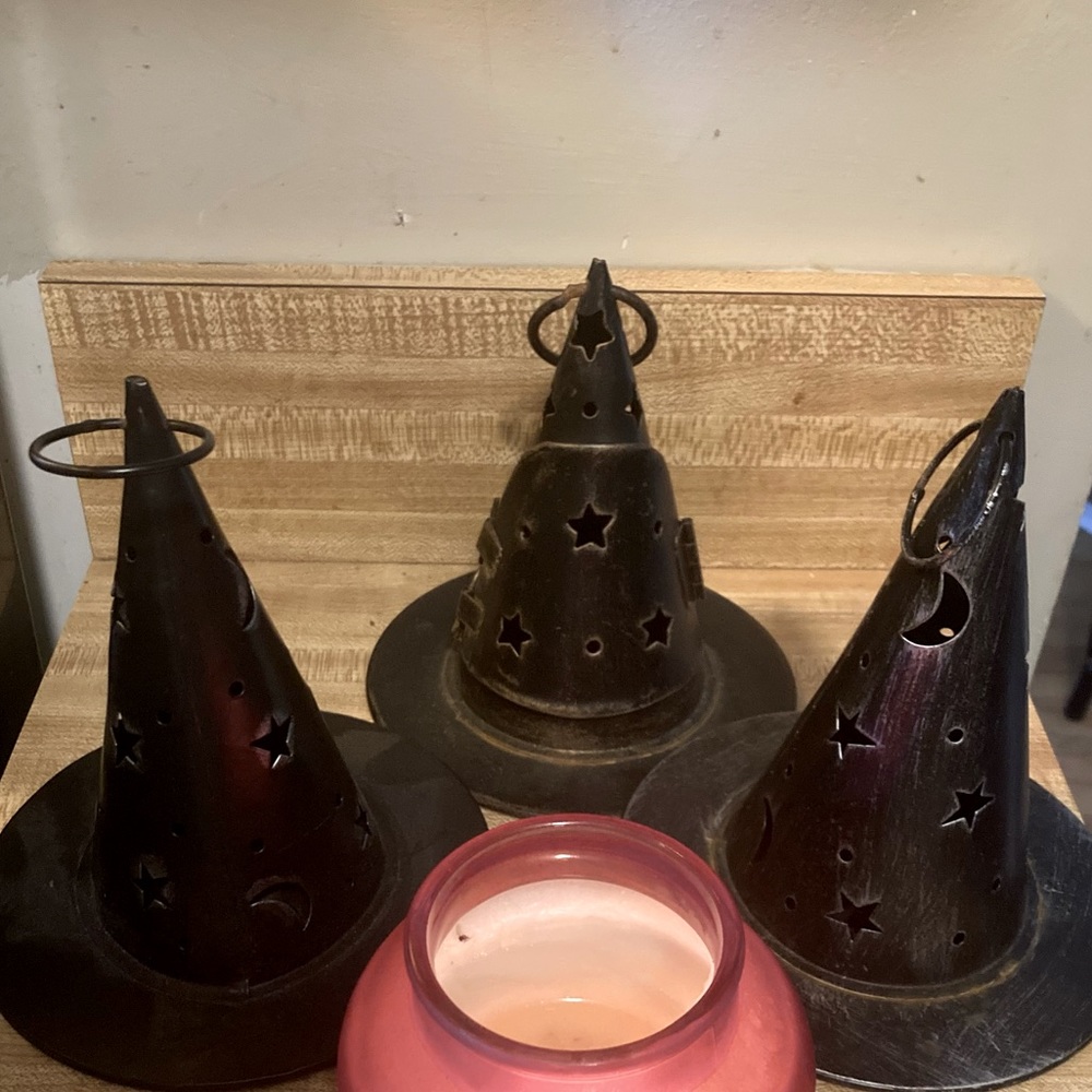 Halloween Hold for Carolina  SUPER BUY!  WITCH HAT Tea light HOLDER SET